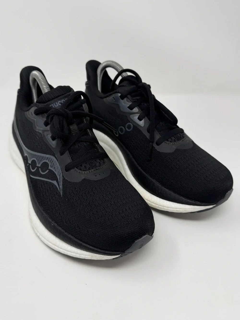 Saucony women black
